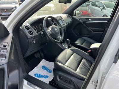 VW Tiguan Tiguan Sport &amp; Style BMT 4Motion *R-Line*Autom.* (2016) - Photo 7