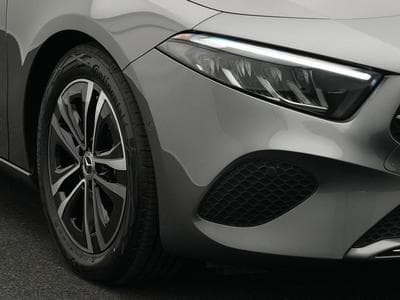 Mercedes A 200 d Limousine Led,Kamera,MBUX (2024) - Foto 9