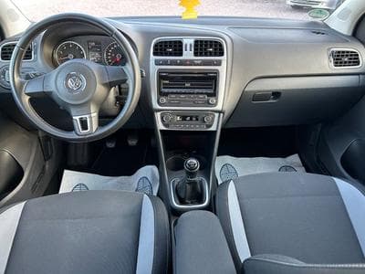 VW Polo Polo V Life *PDC*SHZ*Klimaaut.*Steuerkette Neu* (2013) - Foto 10