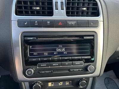 VW Polo Polo V Life *PDC*SHZ*Klimaaut.*Steuerkette Neu* (2013) - Photo 11