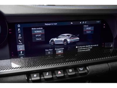 Porsche 911 992.1 GT3 ClubSport PDK (2021) - Photo 10