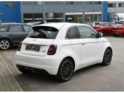 Fiat 500 3+1 42 kWh La Prima ACC CO DRIVER PANO CAM 1° MAIN (2024) - Photo 6