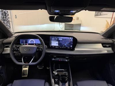 Audi Q3 SUV e-hybrid S Line 272 CV / 200 KW S tronic (2025) - Foto 5