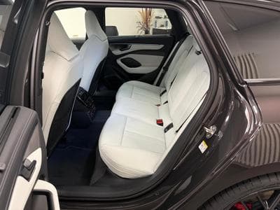 Audi A6 Avant e-hybrid quattro 367 CV / 270 KW S tronic (2025) - Foto 7