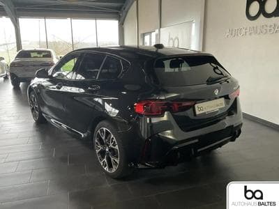 BMW 120 (2025) - Photo 4