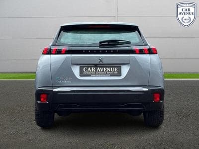 PEUGEOT 2008 e-2008 136ch Active (2021) - Photo 4