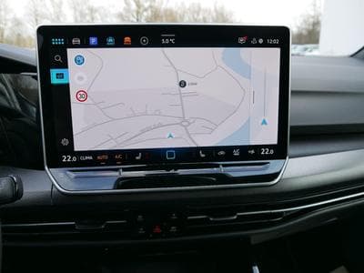 VW Golf Variant R-Line (2026) - Photo 15