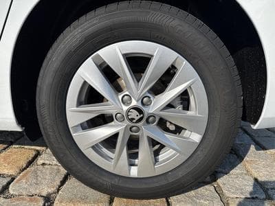 Skoda Fabia Sondermodell 130 Jahre (2026) - Photo 11