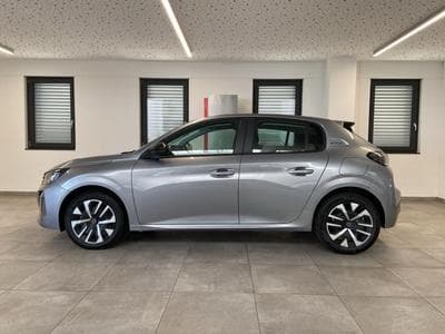Peugeot 208 1.2 PureTech Style LED Tempomat SHZ PDC Touch (2025) - Photo 2