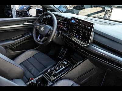 VW Golf 8.5 R 2.0 TSI 4MOTION BLACK EDITION – WARRANTY 07/2028 (2025) - Photo 11