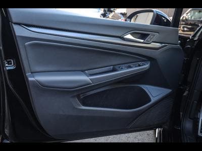 VW Golf 8.5 R 2.0 TSI 4MOTION BLACK EDITION – WARRANTY 07/2028 (2025) - Photo 8