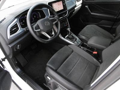 VW T-Roc Style 1.5 TSI (2024) - Photo 2