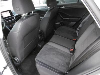VW T-Roc Style 1.5 TSI (2024) - Photo 3