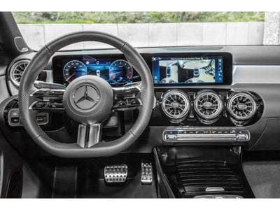 Mercedes A 200 A 200 1.4T 7G-DCT FULL/AMG/PANO/360°/VOLL (2024) - Foto 6