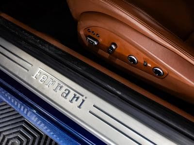 Ferrari FF 6.3 V12 (2011) - Photo 12