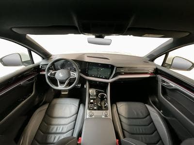 VW Touareg R-Line+4M+Aut.+AHK+Luft. (2024) - Photo 2