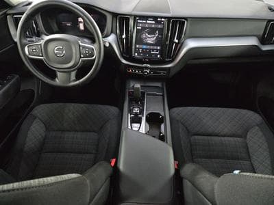Volvo XC60 B4 Core / Diesel (2023) - Photo 10