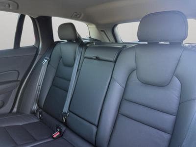 Volvo V60 B4 Plus Dark / Diesel (2023) - Photo 13