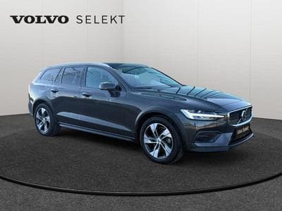 Volvo V60 B4 Plus Dark / Diesel (2023) - Photo 7