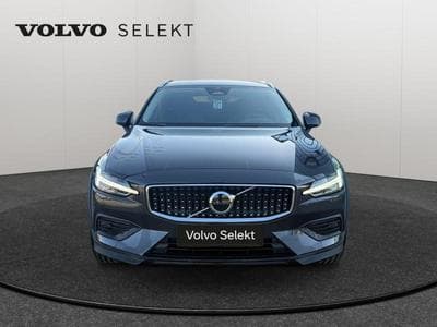 Volvo V60 B4 Plus Dark / Diesel (2023) - Photo 8
