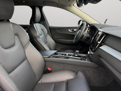 Volvo XC60 T6 Core Bright / Hybride (2023) - Photo 9