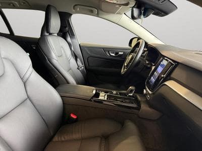 Volvo V60 T6 Plus Dark / Hybride (2025) - Photo 15