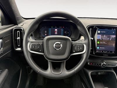 Volvo XC40 B3 Plus Dark / Essence (2025) - Photo 12