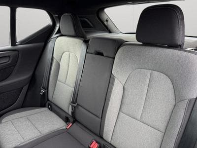 Volvo XC40 B3 Plus Dark / Essence (2025) - Photo 13