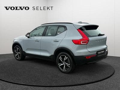Volvo XC40 B3 Plus Dark / Essence (2025) - Photo 5