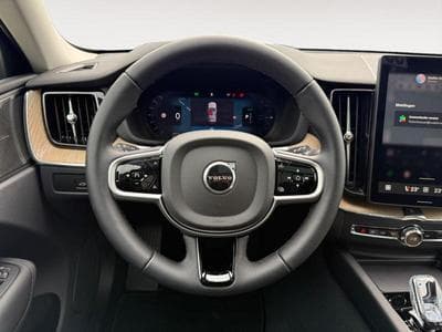Volvo XC60 Facelift T6 Plus Dark / Hybride (2025) - Photo 12