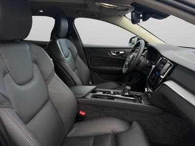 Volvo V60 B5 AWD / Essence (2023) - Photo 15