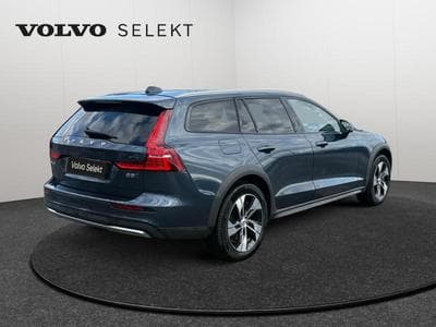 Volvo V60 B5 AWD / Essence (2023) - Photo 2
