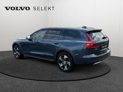 Volvo V60 B5 AWD / Essence (2023) - Photo 5