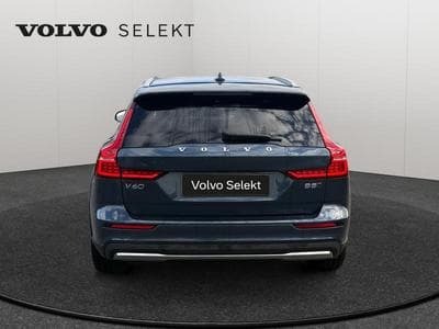 Volvo V60 B5 AWD / Essence (2023) - Photo 6