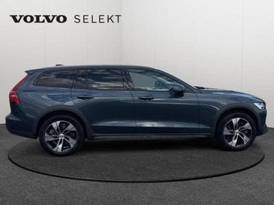 Volvo V60 B5 AWD / Essence (2023) - Photo 7