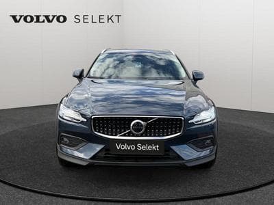 Volvo V60 B5 AWD / Essence (2023) - Photo 9
