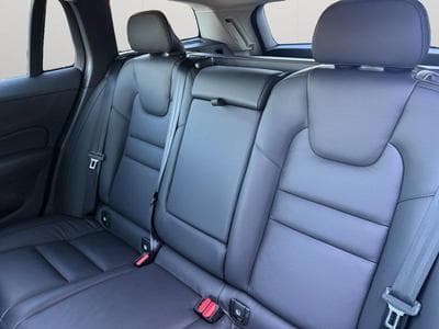 Volvo V60 B5 AWD / Essence (2023) - Photo 13