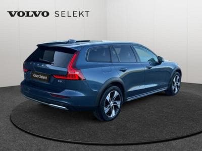 Volvo V60 B5 AWD / Essence (2023) - Photo 5