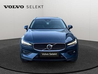 Volvo V60 B5 AWD / Essence (2023) - Photo 8