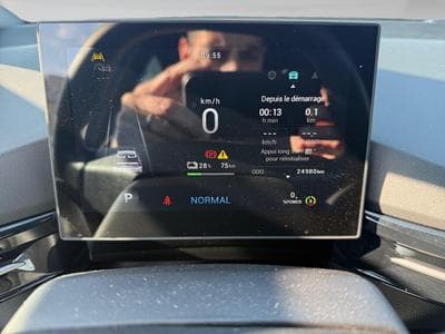 MG MG4 ELECTRIC (2023) - Foto 15