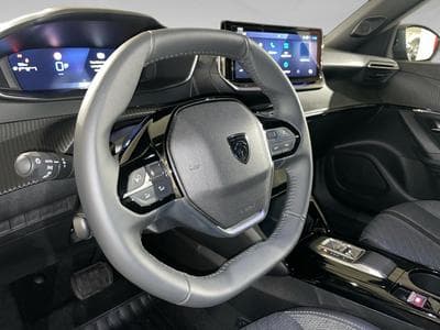 Peugeot 2008 1.2 II HYBRID (2025) - Foto 8