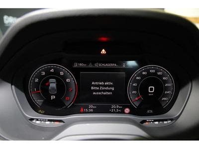 Audi Q2 35 TFSI S Tronic (2024) - Foto 5