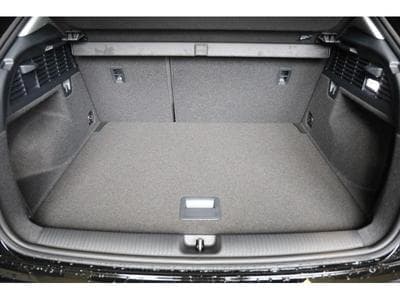 Audi Q2 35 TFSI S Tronic (2024) - Foto 6