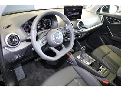 Audi Q2 35 TFSI S Tronic (2024) - Foto 8