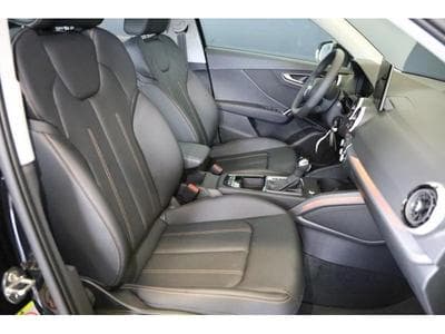 Audi Q2 35 TFSI S Tronic (2024) - Foto 9