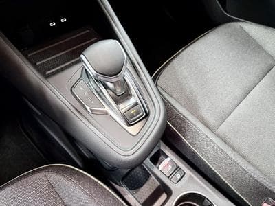 Renault Captur 1.3 TCE 160 CV TECHNO **Caméra** Sièges Chauff.** ACC ** (2025) - Photo 12