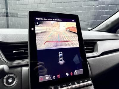 Renault Captur 1.3 TCE 160 CV TECHNO **Caméra** Sièges Chauff.** ACC ** (2025) - Photo 14