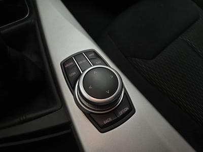 BMW 318 d Touring advantage 136CV (2018) - Foto 15