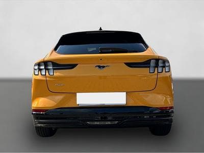 Ford Mustang Mach-E (2022) - Photo 3