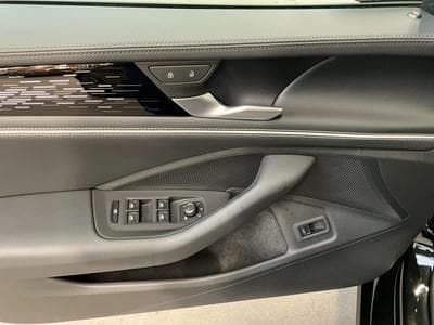 VW Passat Elegance+DSG+Led+Navi+Digi+ (2025) - Photo 14